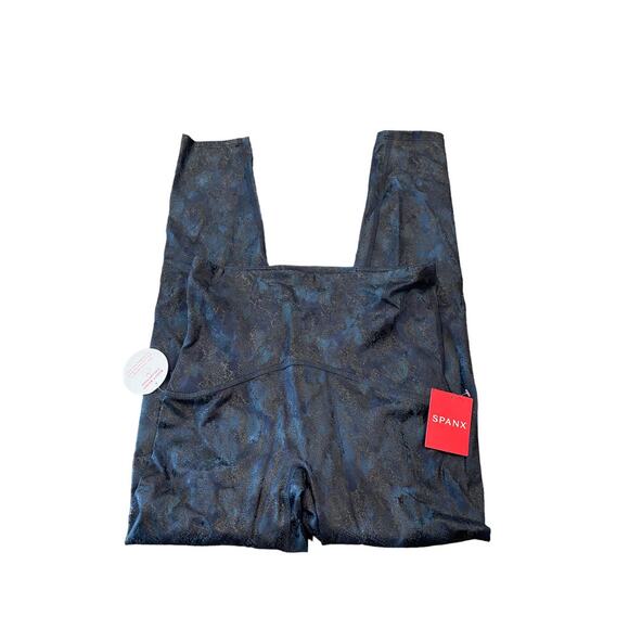 SPANX Booty Blaster 7/8 Legging Faux Snakeskin Navy Reptile XS - Picture 2 of 7